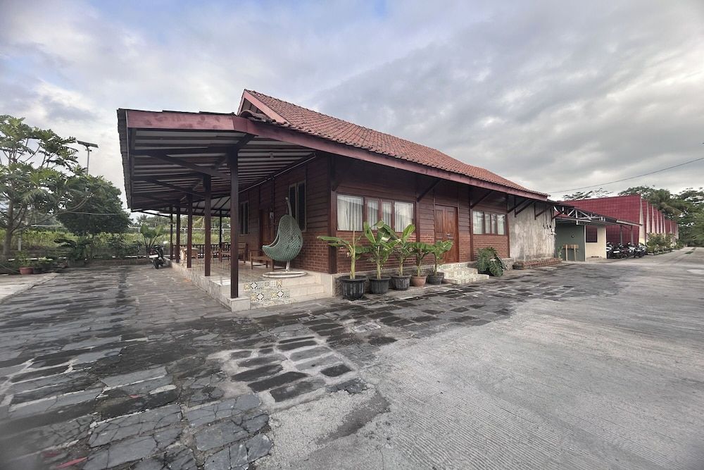 Annet Homestay -1 estrellas en Balong