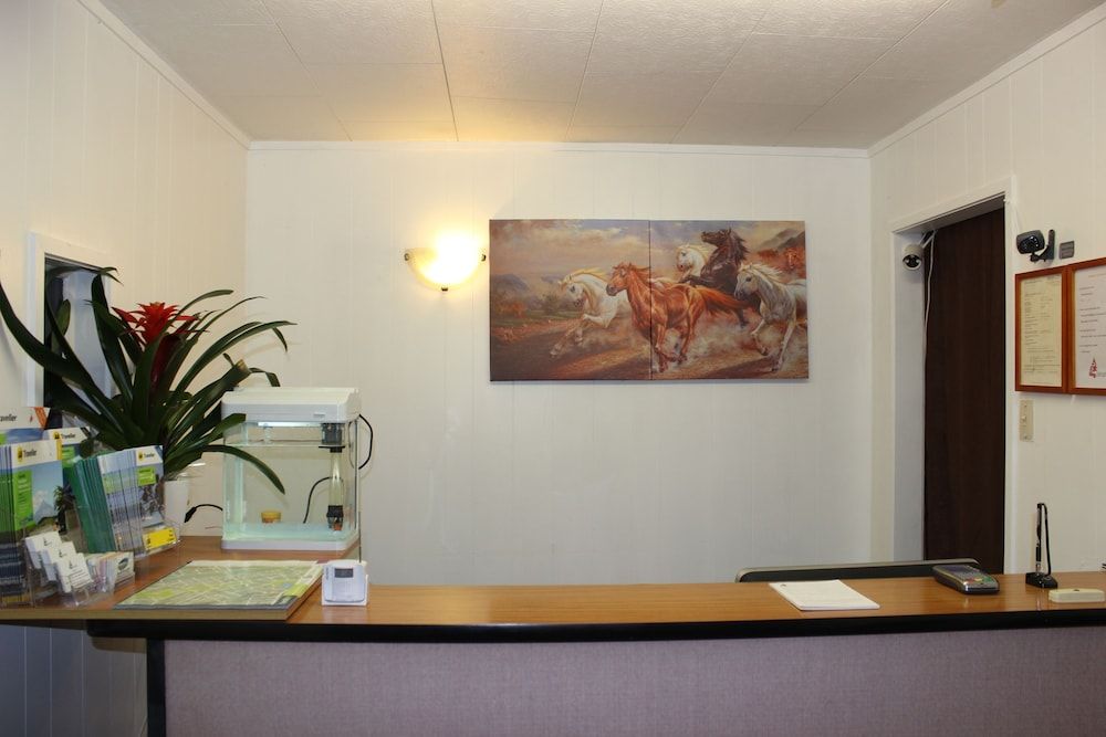 Cedar Lodge Motel Hamilton 2