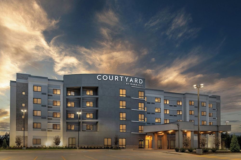 Courtyard By Marriott Sherman -1 estrelas em Sherman