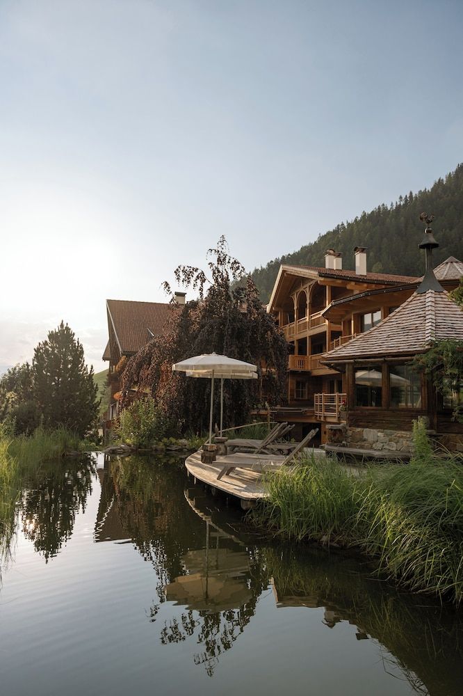 Naturhotel Lüsnerhof 4 estrelas em Luson