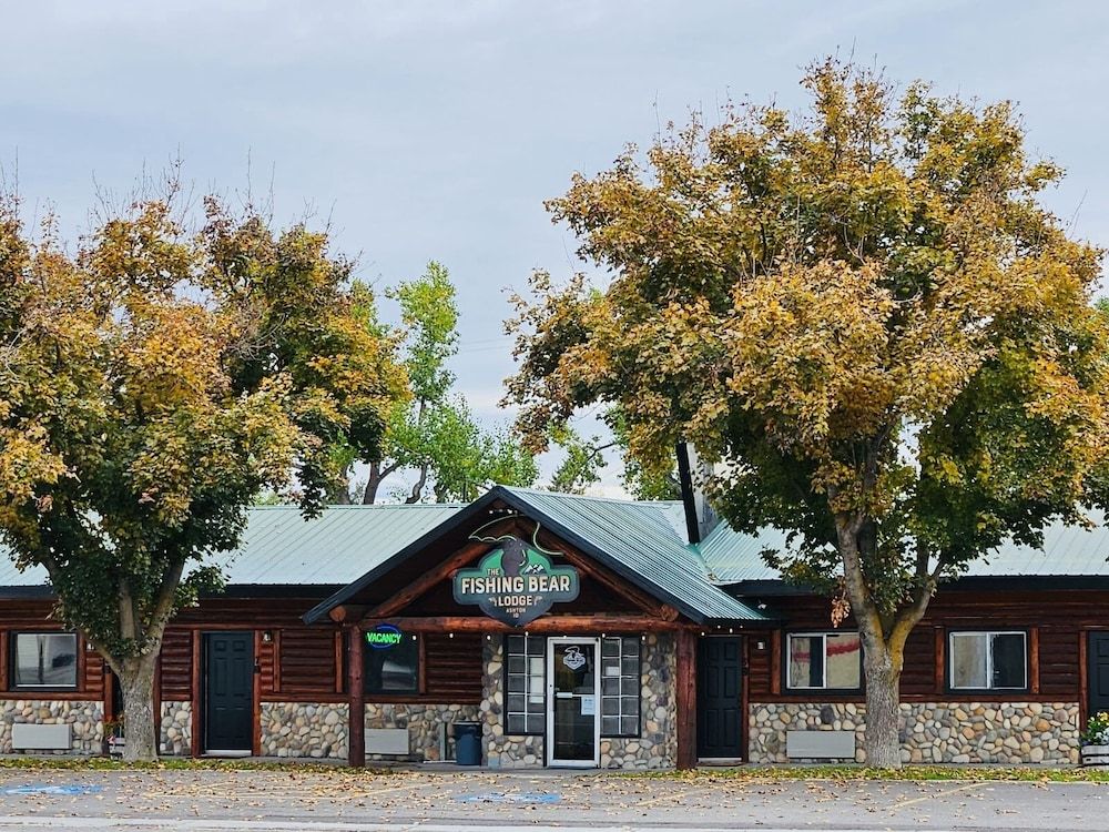 The Fishing Bear Lodge -1 estrellas en Ashton