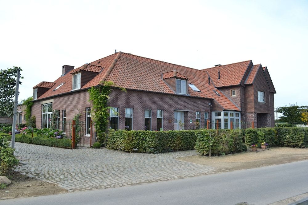 t Welthof -1 estrellas en Bree
