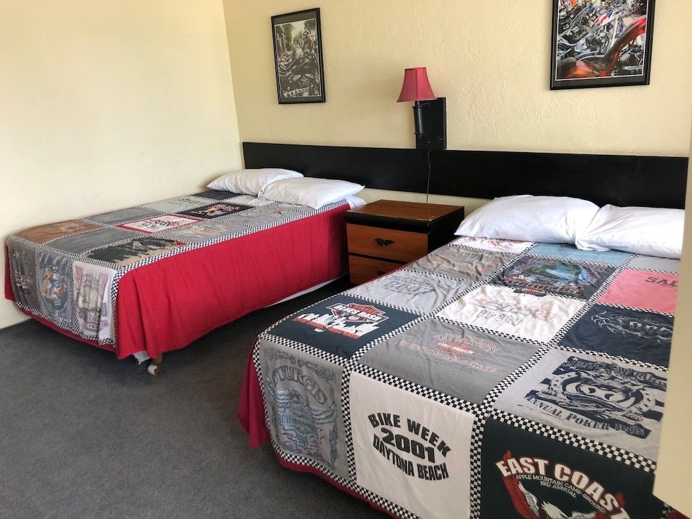The Scoot Inn 3
