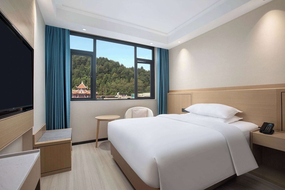 Days Inn By Wyndham Zunyi Conference Site 3