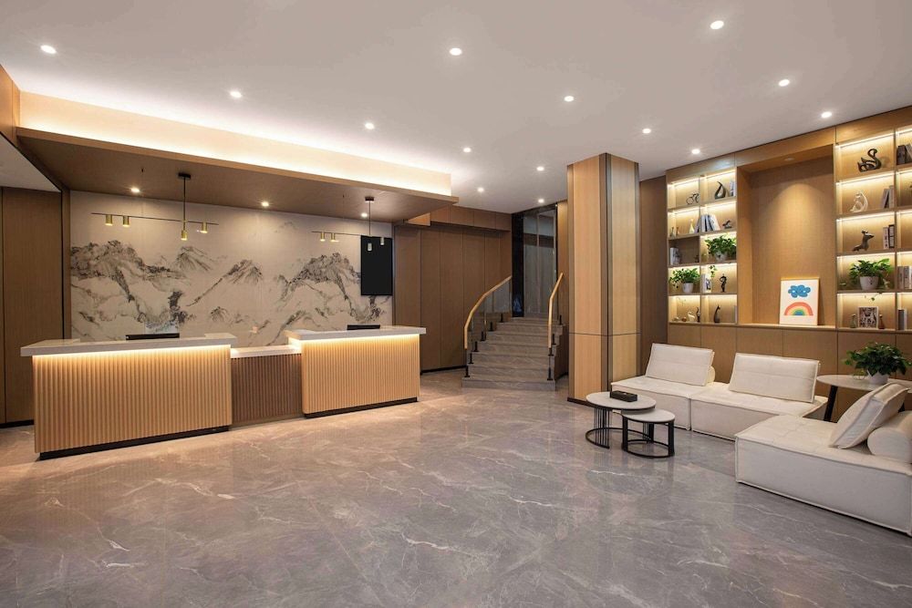 Days Inn By Wyndham Zunyi Conference Site 2