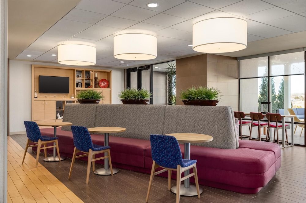 Home2 Suites by Hilton Farmington/Bloomfield 2