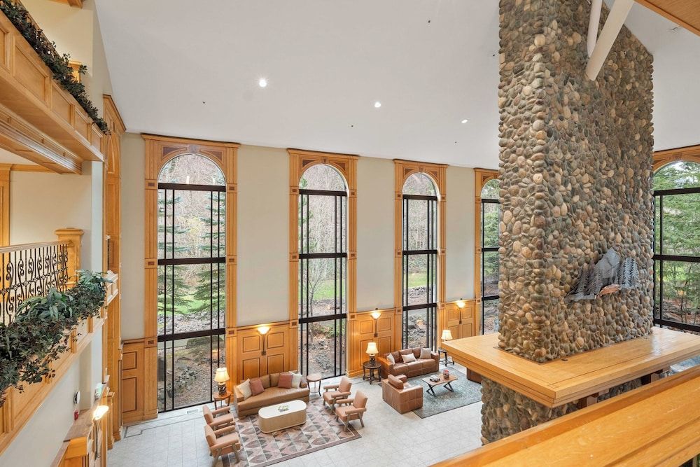 Bonneville Hot Springs Resort & Spa 3
