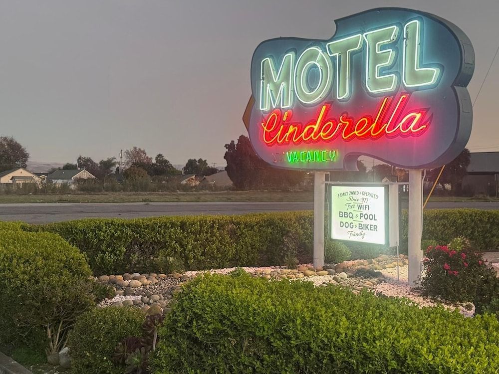 Cinderella Motel 3 estrelas em Hollister