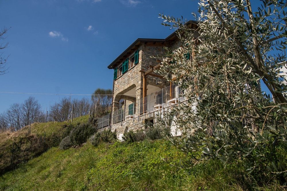 Agriturismo Angiò nel Ceré -1 estrelas em Bracelli