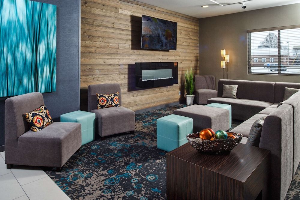 DoubleTree by Hilton Neenah 3