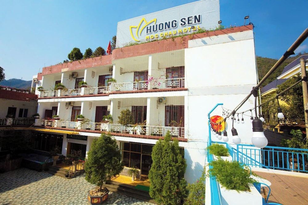 Huong Sen Hotel Moc Chau - BAY LUXURY -1 estrelas em Mộc Châu