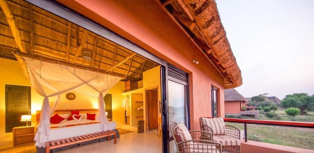 Ihamba Lakeside Safari Lodge 3
