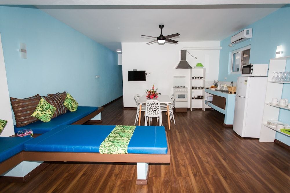 Blue West Villas 2