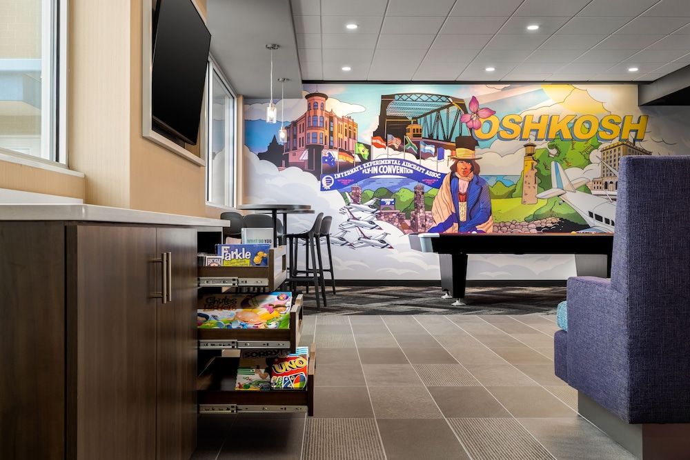 Tru By Hilton Oshkosh 2