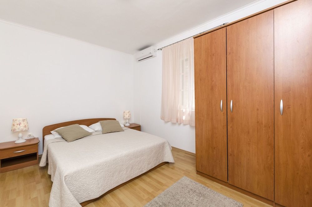 House Goga 2