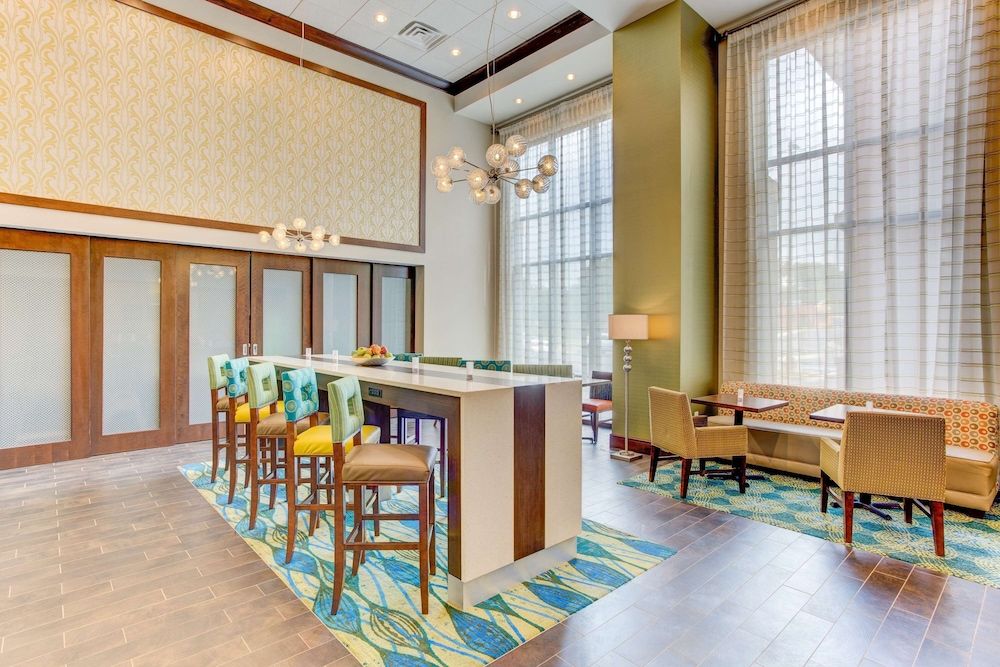 Hampton Inn & Suites Manchester -1 estrelas em Manchester