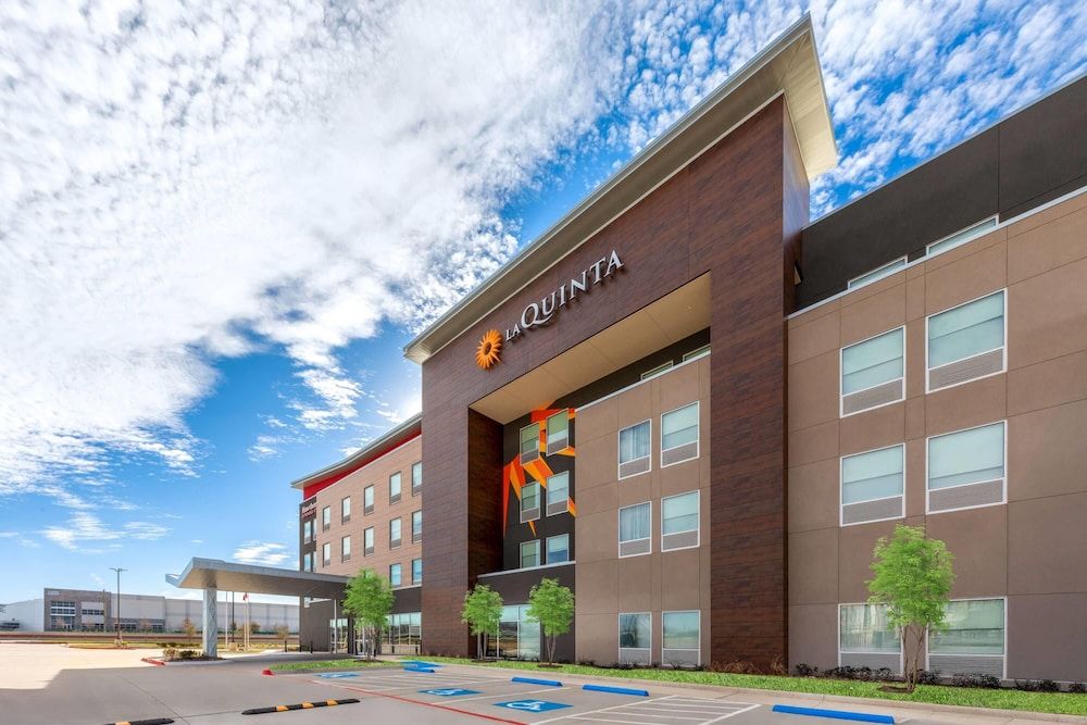 La Quinta Inn & Suites by Wyndham DeSoto -1 estrellas en DeSoto