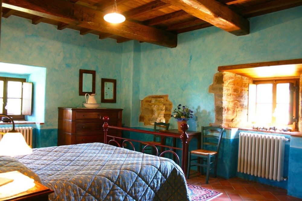 Wonderful private villa for 16 people with WIFI, private pool, TV and parking 2