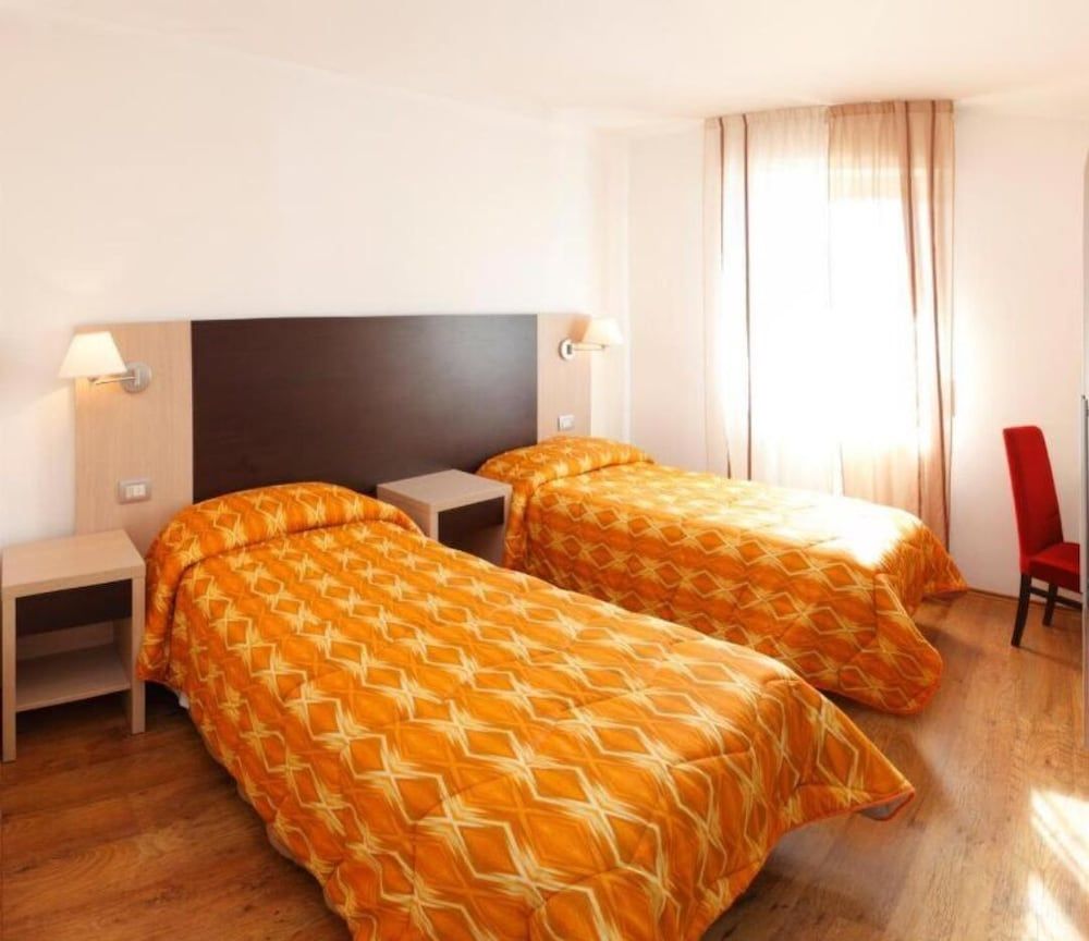 Hotel Garibaldi 3