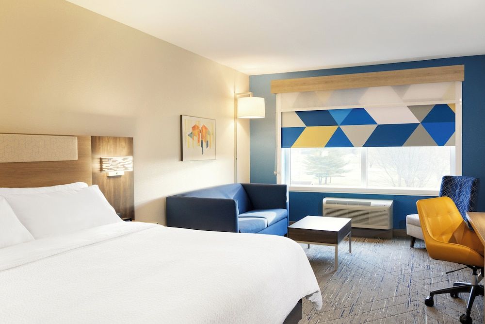 Holiday Inn Express & Suites Morrow Atlanta South by IHG 2