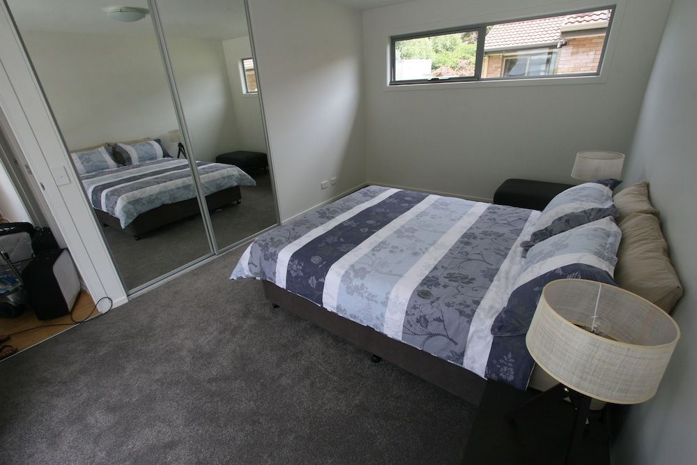 Cedar Cottages Blackmans Bay 3