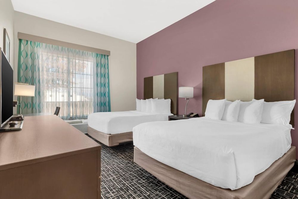 Comfort Inn & Suites 3 estrellas en Claremore