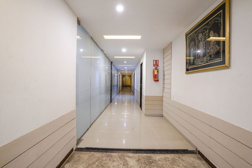 Fabhotel Prime Riddhi Siddhi 2