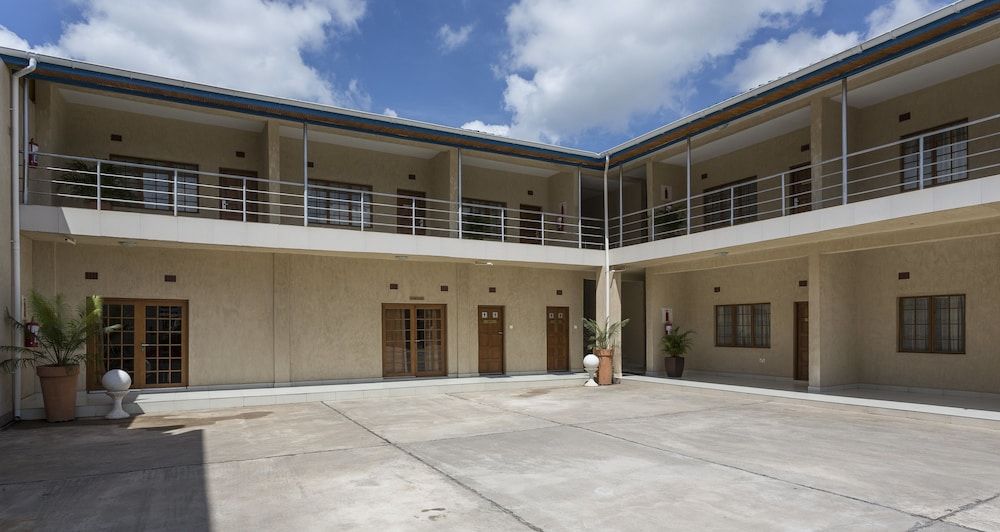 Mokorro Hotel -1 estrellas en Chingola