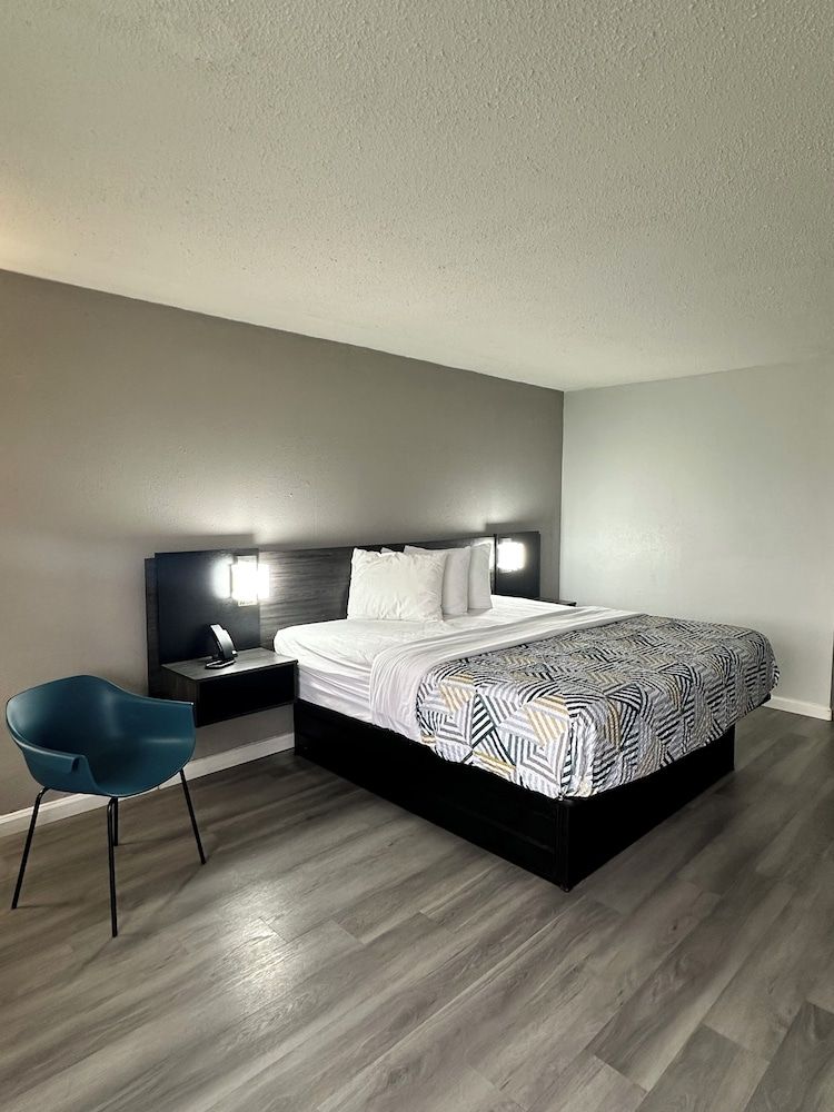 Motel 6 Lugoff, SC 3