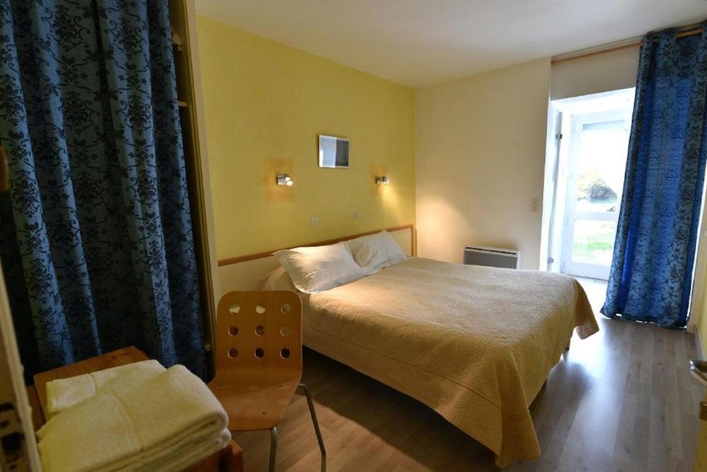 Logis Hôtel les Lodges Du Lac 3