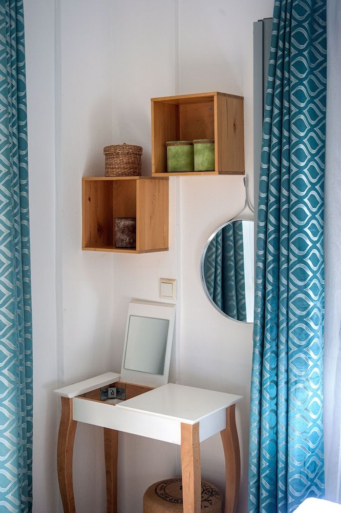 Paxos Blue 3