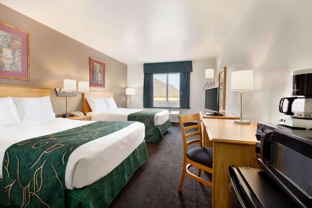 Travelodge by Wyndham Yermo 3
