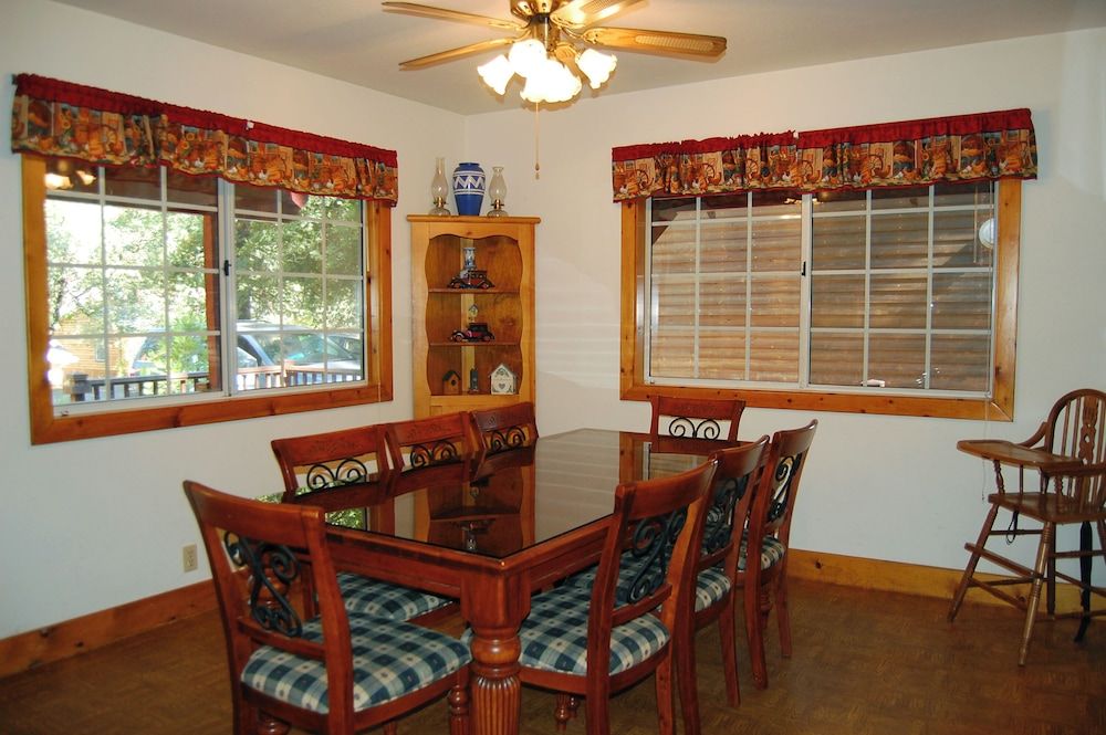 Black Oak Lodge 2