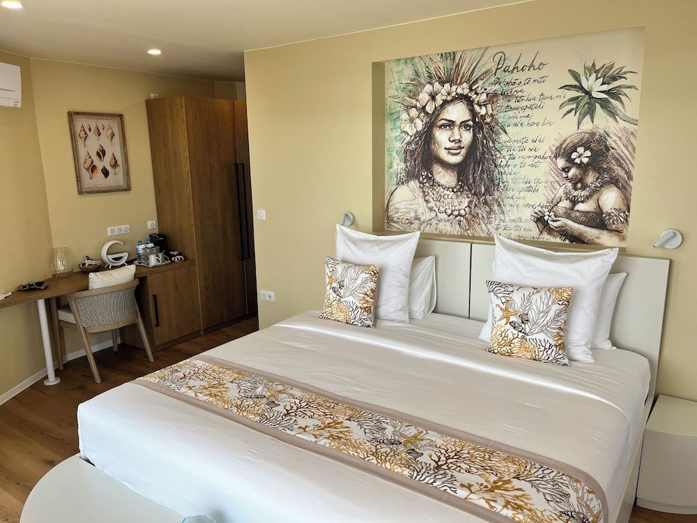 Apatoa Beach and Garden Village 2