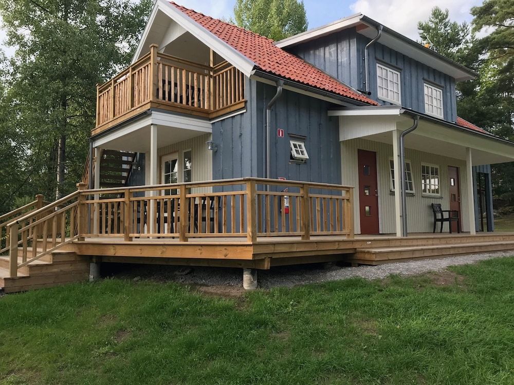 Sandvikengården Stugby -1 estrellas en Edane