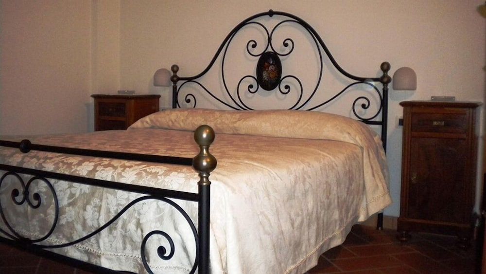 Agriturismo L' Ulivo -1 estrellas en Castenaso