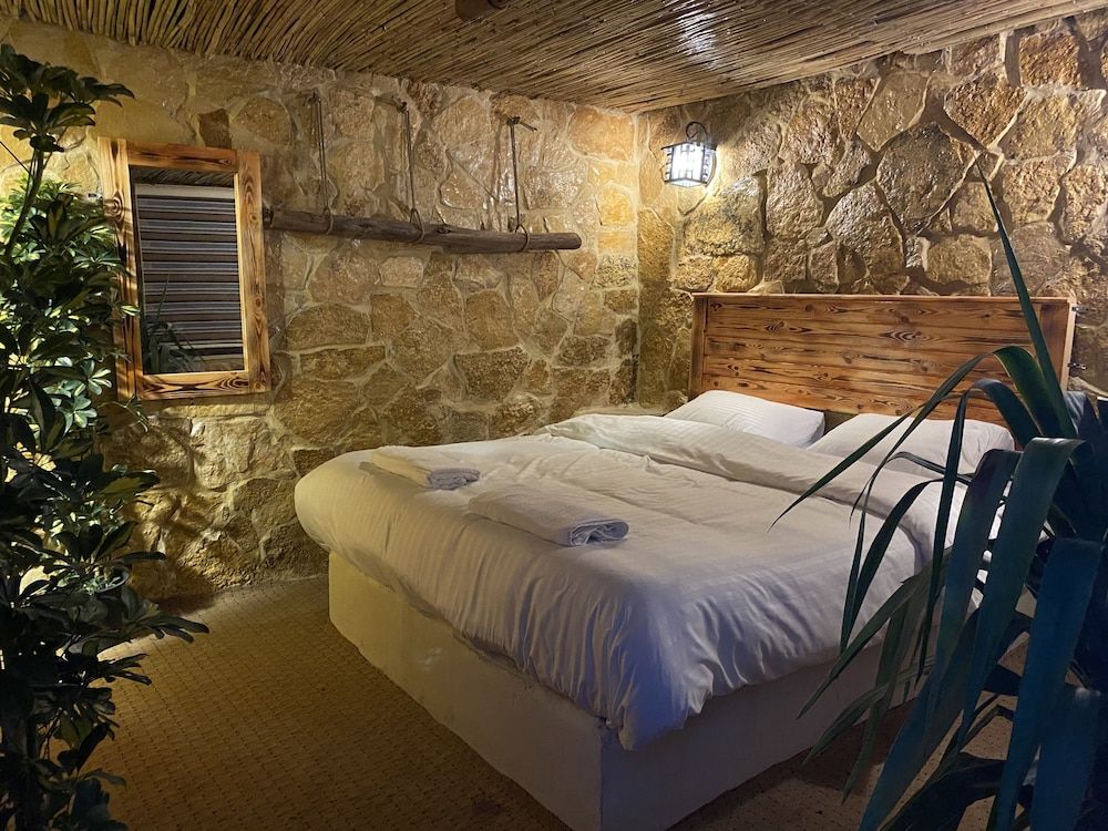 Dana Trail Hotel 2