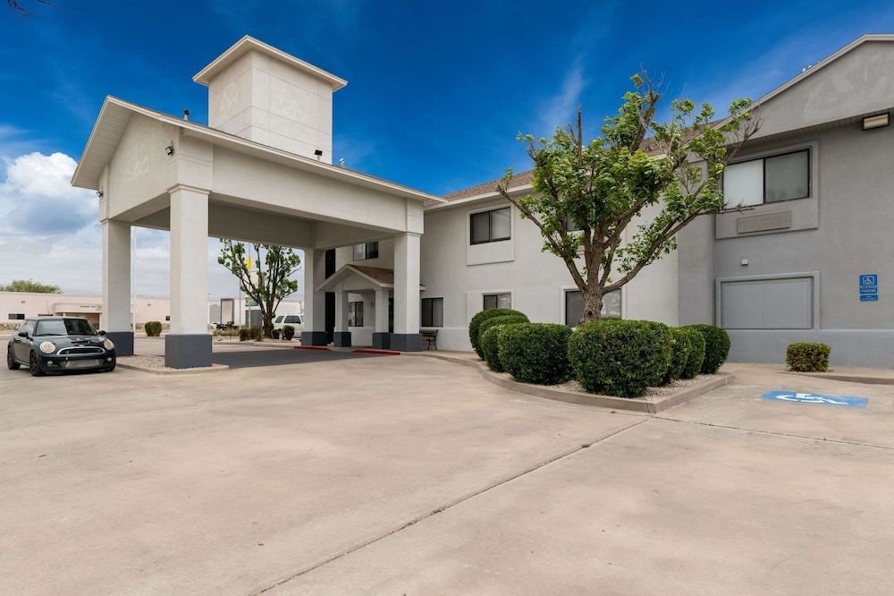 Quality Inn & Suites Artesia 3 estrellas en Artesia