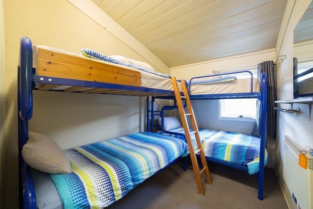 Aneeki Ski Lodge 3