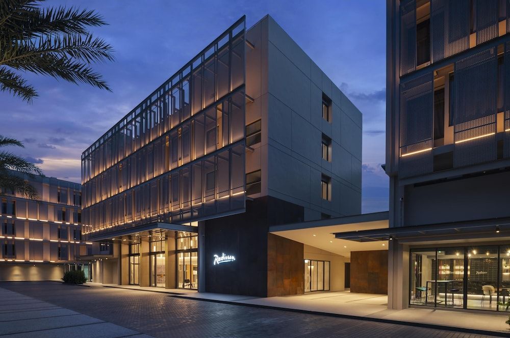 Radisson Hotel Don Mueang Bangkok 4 estrellas en Ban Ko