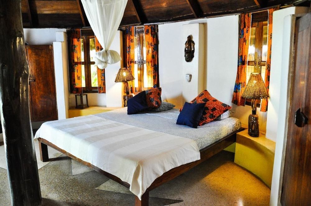 Ankobra Beach Resort 3