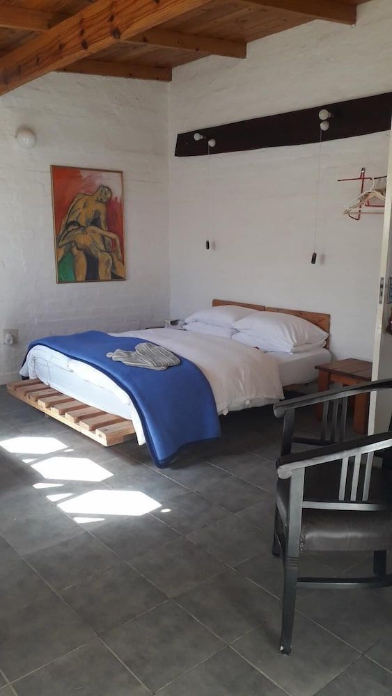 Alternative Space B & B 3