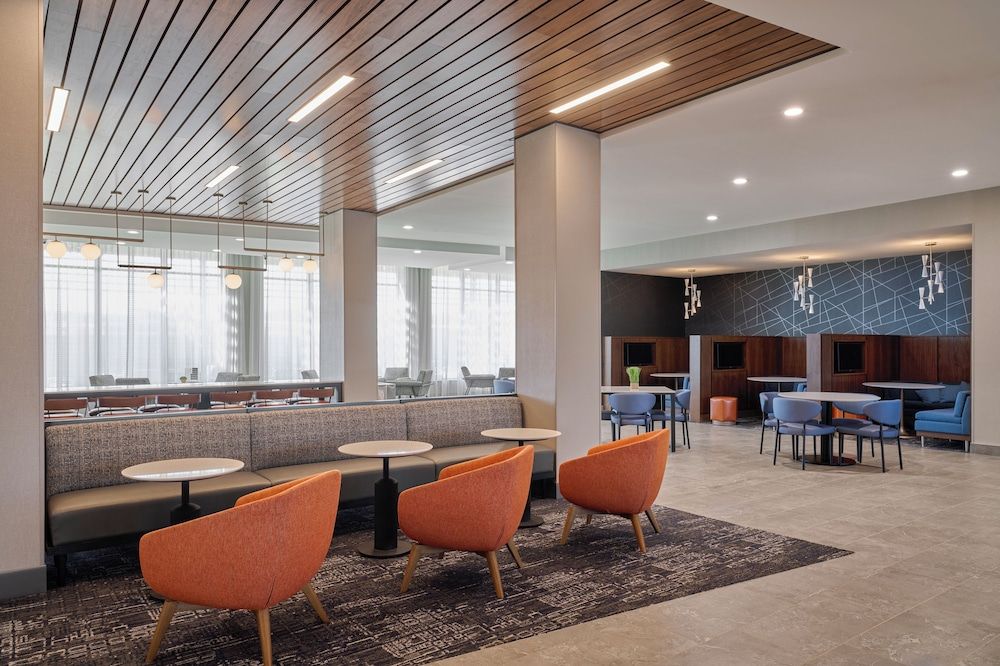 Courtyard by Marriott Huntsville-Madison 2