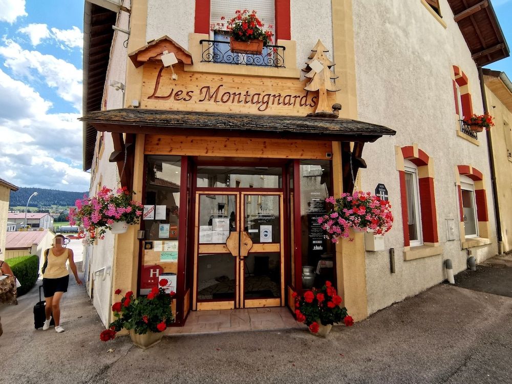 Hotel Les Montagnards 2 estrellas en Morteau