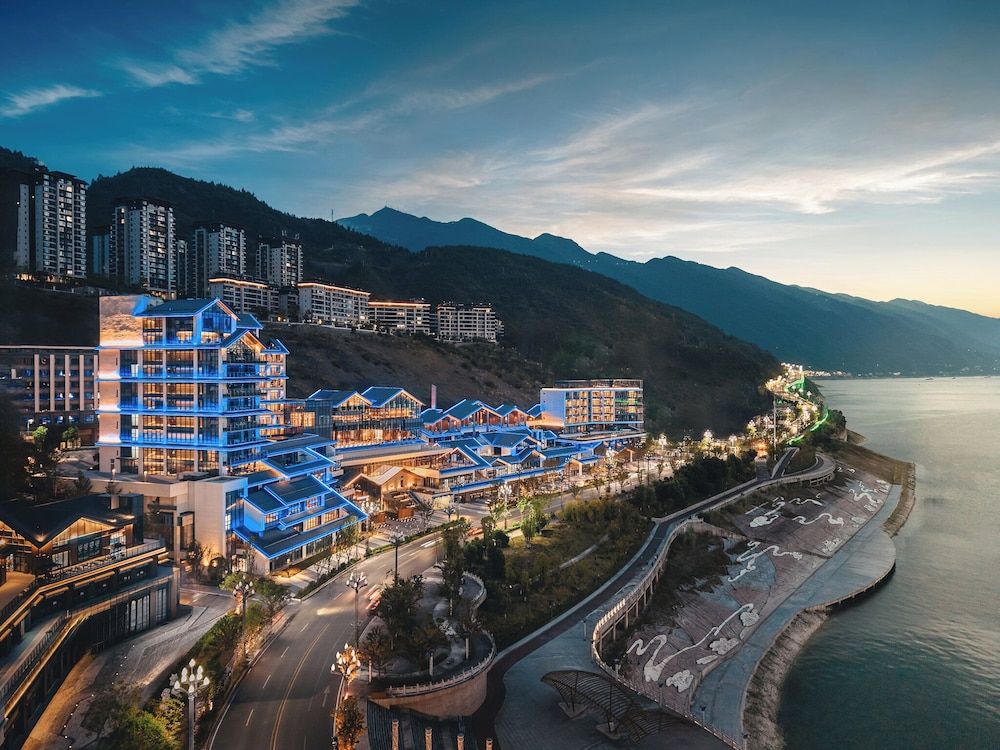 Hualuxe Chongqing Wushan by IHG -1 estrellas en Wushan