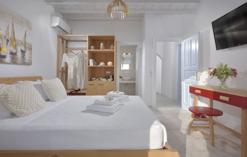 Amelie Suites 3