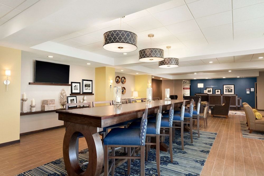 Hampton Inn Kennewick at Southridge 3