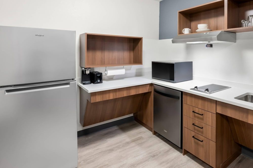 Everhome Suites Portsmouth - Newington by Choice Hotels -1 estrellas en Newington