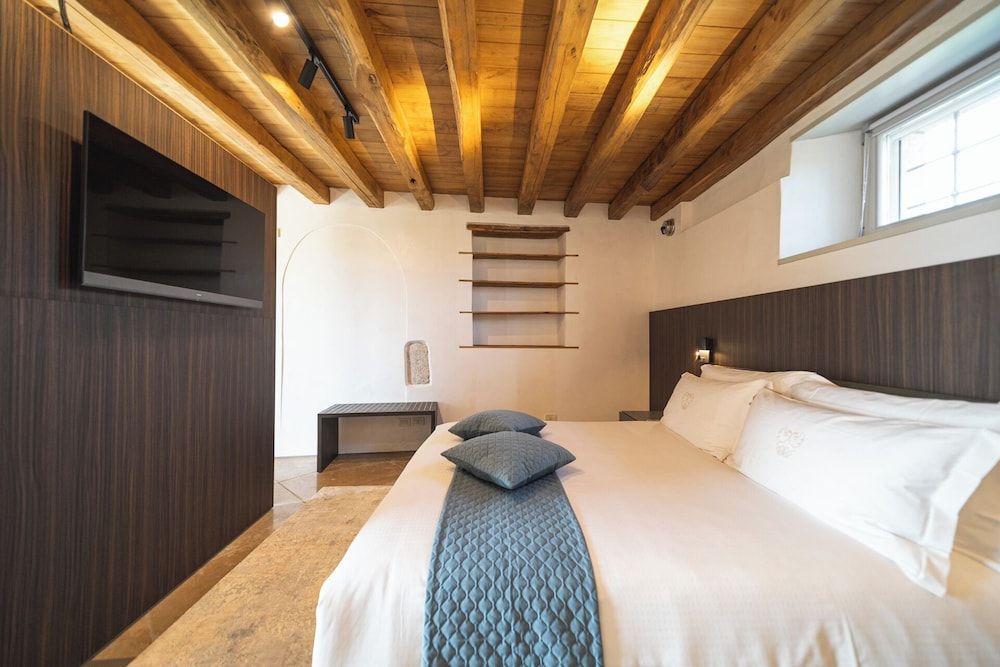 Tenuta Duchi Corbanus 2