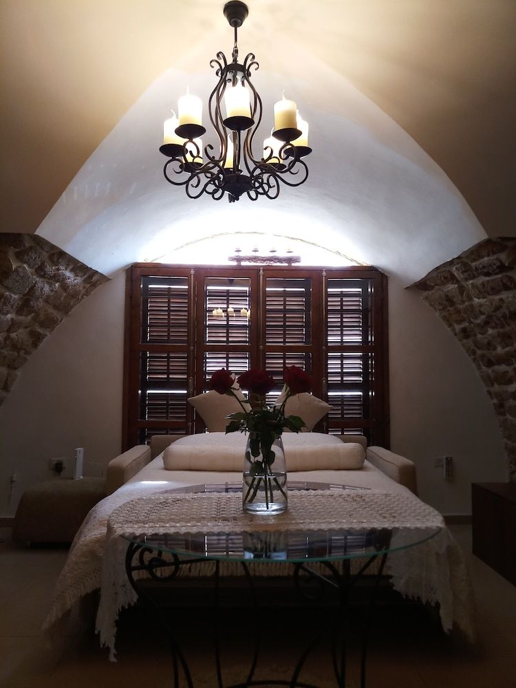 Lighthouse suite 3